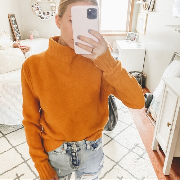 J. Crew Sweaters - J. Crew point sur mock neck sweater soft yarn M